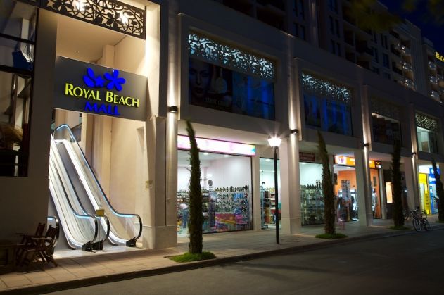 Mall Royal Beach in Sunny Beach